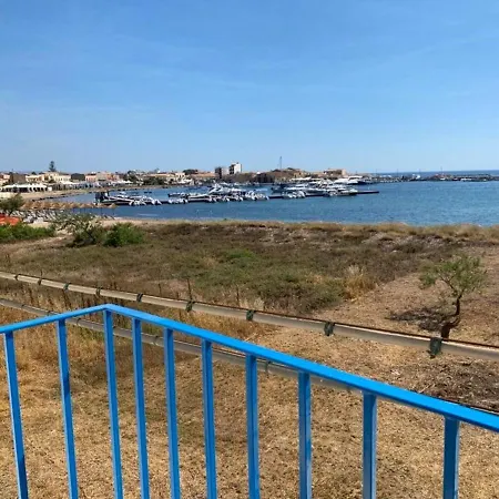 招待所 Stanza Panoramica Con Terrazza Privata Sul Mare 马尔扎梅米