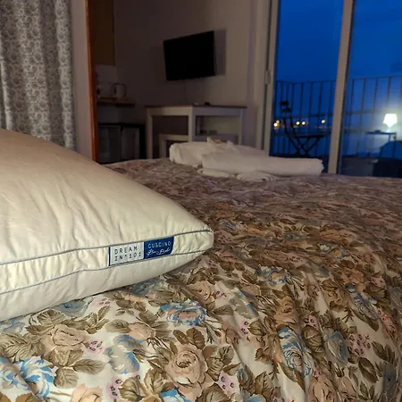 Pensjonat Stanza Panoramica Con Terrazza Privata Sul Mare