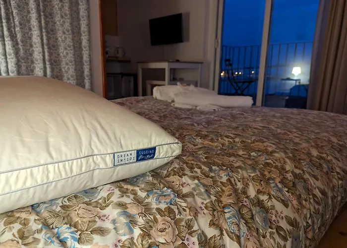 Guest house Stanza Panoramica Con Terrazza Privata Sul Mare
